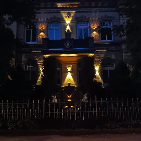 Comic Fantasy & Cosplay - Leipzig-halle - Messe 4 Betten 4 Parkplaetze Klavier & Kaminzimmer Appartamento Delitzsch