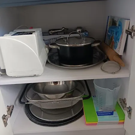 Einfach Sich Selbst Mal Wohlfuehlen, Voll Ausgestattet Kueche Und Bad, Auch Wohnung Alles Da, Wlan, 17 Min Zur Messe 4 Min Zum Schloss 4 Betten Inklusive, 4 Parkplaetze Kostenlos Apartment Delitzsch